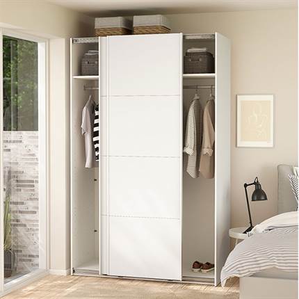 Miljøbillede af Bergamo garderobeskab med hvide låger