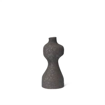 Ferm Living Yara vase medium - Rustic Iron 