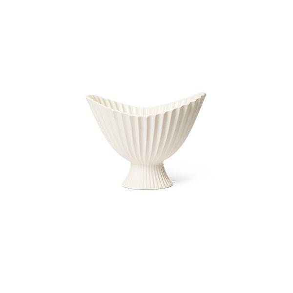 Se Ferm Living Fountain bowl, large - Off-white hos Erling Christensen Møbler