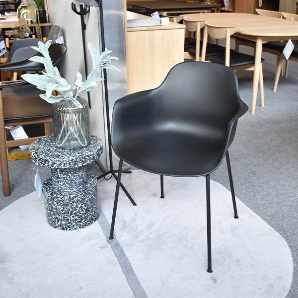 Billede af Andersen Furniture AC3 stol - Metal sort - sort læder - udstillingsmodel
