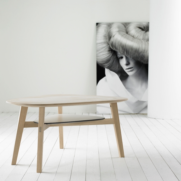 Billede af Andersen Furniture C1 sofabord - massiv sort lakeret eg - 93 x 72 x H45 cm.