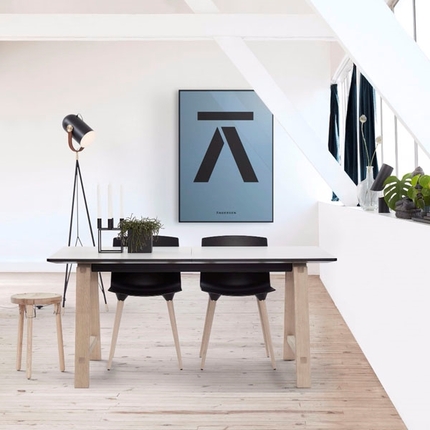 Andersen Furniture T1 spisebord - hvid laminat - sæbebehandlet eg 