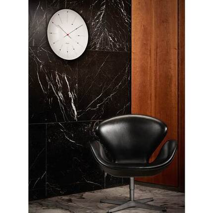 Arne Jacobsen Bankers Vægur - Ø:12 cm - Hvid/sort