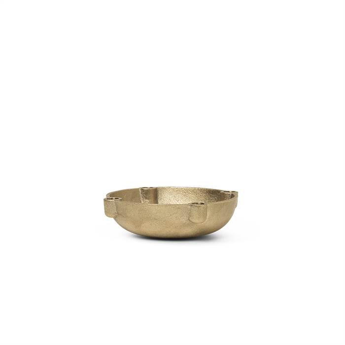 Se Ferm Living Bowl candle holder, small - Brass hos Erling Christensen Møbler