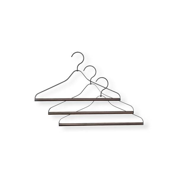 Se Ferm Living Coat hanger - set of 3 - Black hos Erling Christensen Møbler