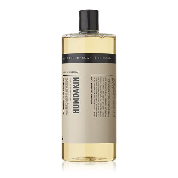 Se Humdakin 01 Laundry soap - Chamomile & Sea buckthorn - 1000 ml. hos Erling Christensen Møbler
