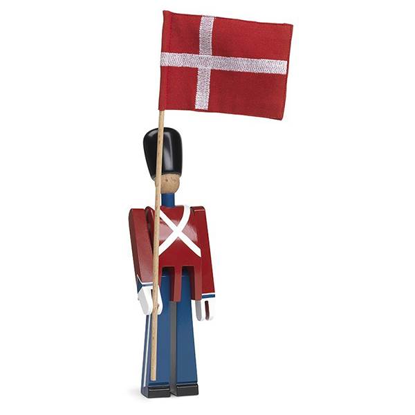 Se Kay Bojesen fanebærer med tekstilflag hos Erling Christensen Møbler