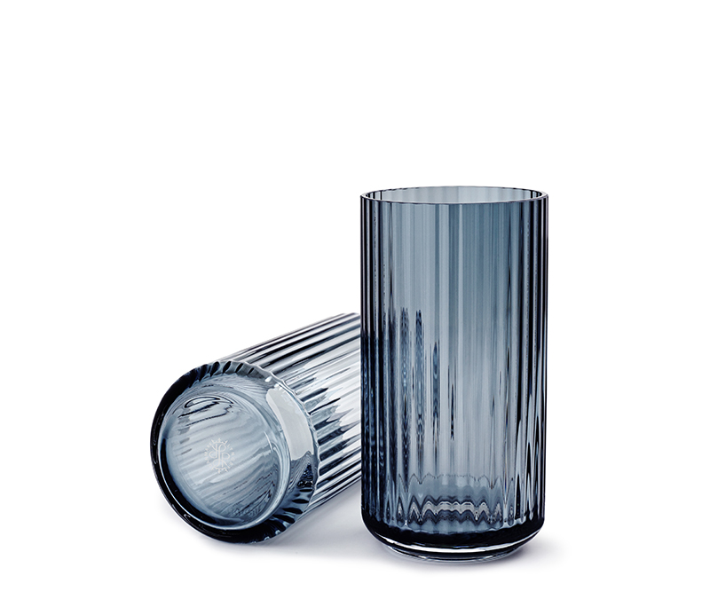 Billede af Lyngby vase - 20,5 cm. - blå glas hos Erling Christensen Møbler