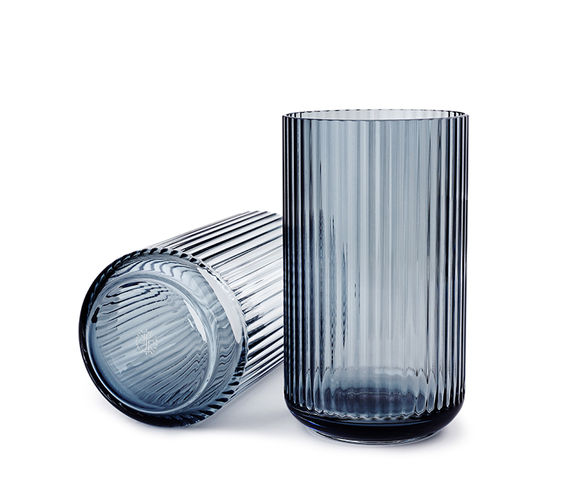 Billede af Lyngby vase - 25 cm - blå glas hos Erling Christensen Møbler