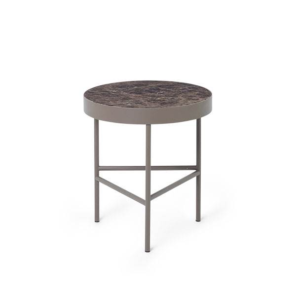 Se Ferm Living Marble Table - Medium - Brown hos Erling Christensen Møbler