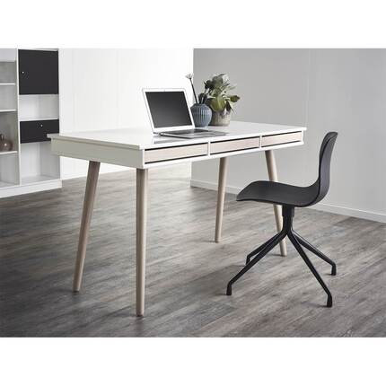 Mistral 302 skrivebord med 3 skuffer - egetræsben - Flere varianter