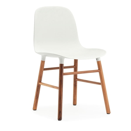 Normann Copenhagen Form stol - valnød/hvid