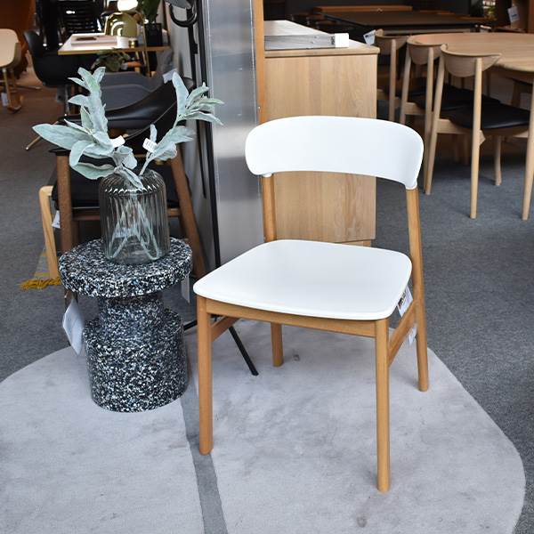 1: Normann Copenhagen Herit stol - Hvid - udstillingsmodel