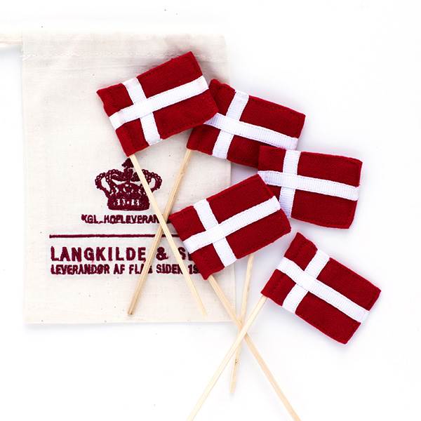 Billede af Langkilde & Søn - Lagkageflag af stof hos Erling Christensen Møbler