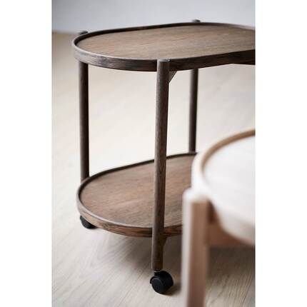 Thomsen Furniture James oval bakkebord - eg / røgfarvet olie - 40 x 60 cm