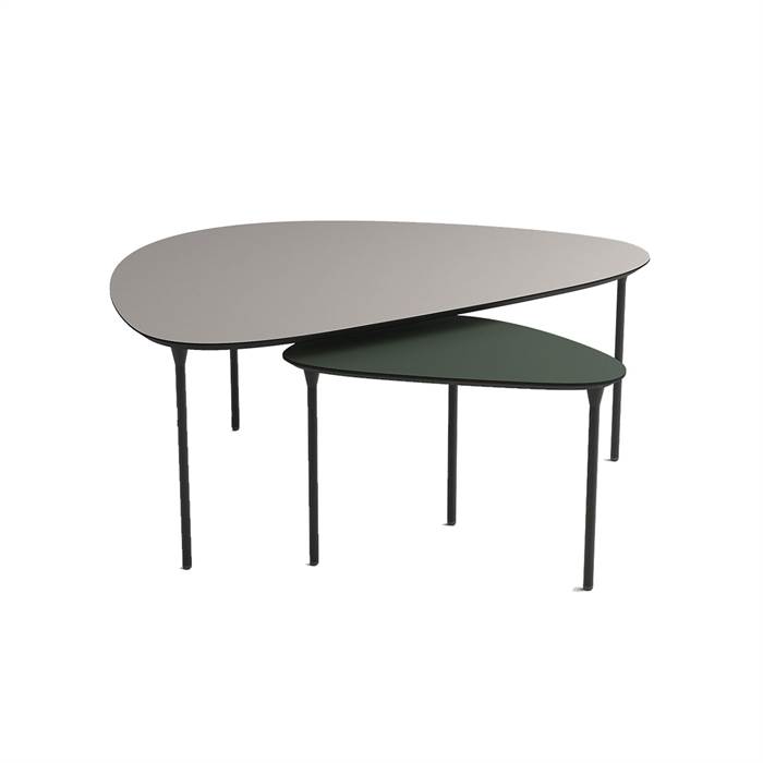 Se Thomsen Furniture - Katrine sofabord - Trekant - 89x126 cm - Mørkegrå stenlook hos Erling Christensen Møbler